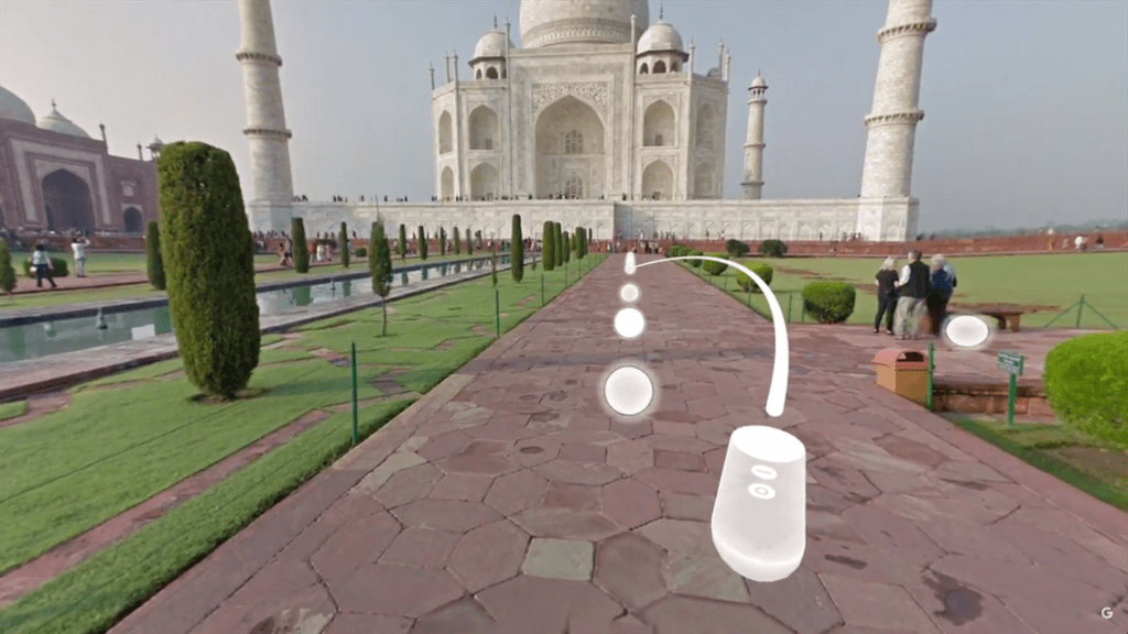 Der Controller, hier bei einer Virtuellen Tour des Taj Mahall